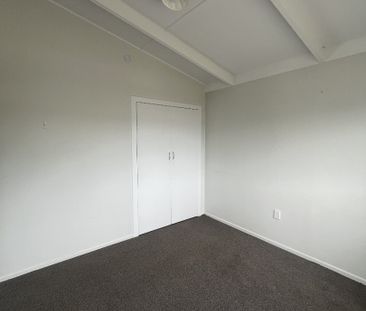 Bright & Convenient , Walk to Town! - Photo 2