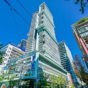 Luxury 1 bedroom plus flex at Telus Gardern Downtown 36 floor - Photo 2