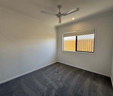 Brand New 4 Bedroom Home! - Photo 2