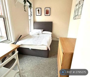 1 bedroom in a house share to rent - Photo 5