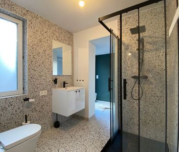 Charmant en gerenoveerd gelijkvloersappartement te huur met zonnige... - Foto 6