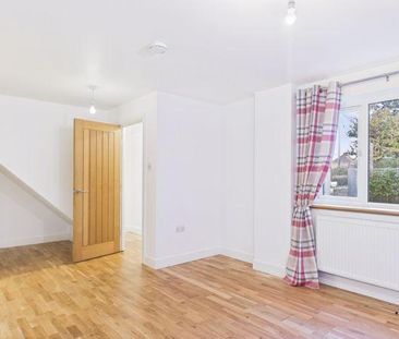 2 bedroom semi-detached house to rent - Photo 3