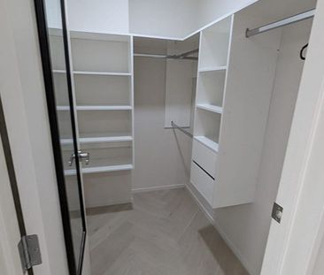 1 Bedroom + Living Room in a quiet neighbourhood - Photo 4