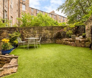 A delightful main door three bedroom garden flat, available on a furnished basis and located in a popular New Town location. - Photo 1