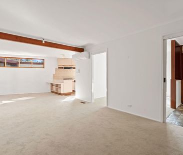 60 Southwell Street, Weetangera ACT 2614 - House For Rent | Domain - Photo 3