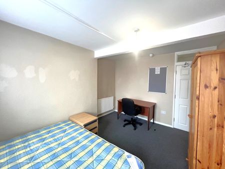5 Bed Terraced House, Stokes Croft, BS1 - Photo 5