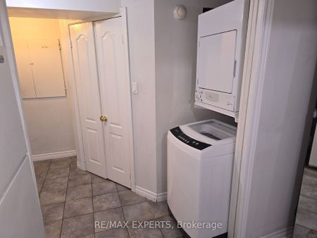For Lease - 71 Thicket Trail, Vaughan, Ontario - Photo 2