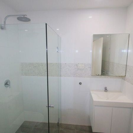 Ultra Modern Apartment Access through Marrickville Lane - Photo 4