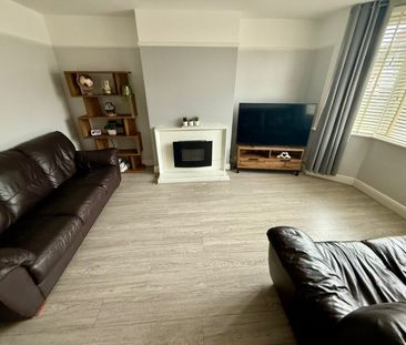 3 bedroom semi-detached house to rent - Photo 2