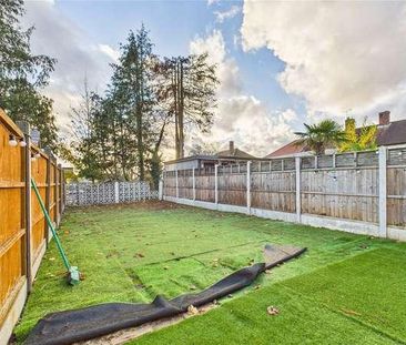 Arrowsmith Road, Chigwell, Essex, IG7 - Photo 4