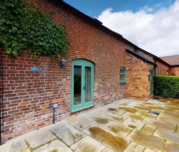 2 bedroom barn conversion to rent - Photo 1