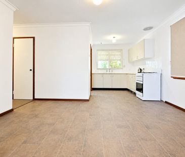3-Bedroom Home in Convenient Beckenham Location - Photo 4