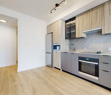 For Lease - 1037 The Queensway Avenue Unit# 420, Toronto, Ontario - Photo 2