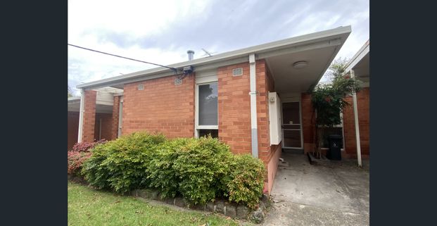 Courtyard living in the heart of Hawthorn - Photo 1