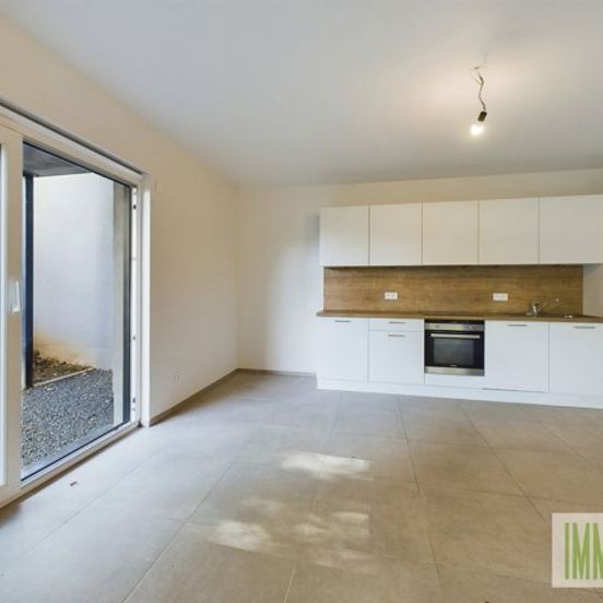 Appartement te huur - Photo 1