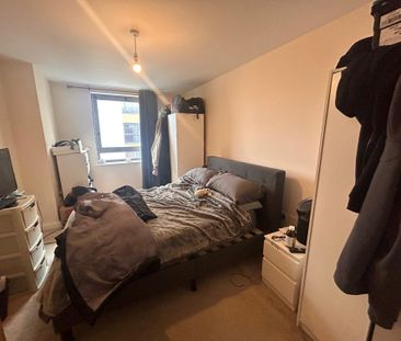 Loates Lane, Watford - Photo 2