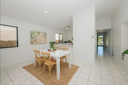 17 Camden Court, Annandale. - Photo 3