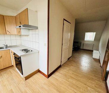 Location Appartement 2 pièces 28 m2 à Saint-Quentin - Photo 2