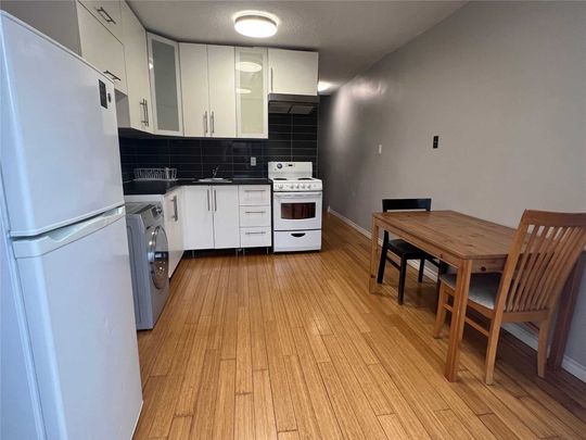 For Lease - 678 Bathurst Street Unit# 2, Toronto, Ontario - Photo 1