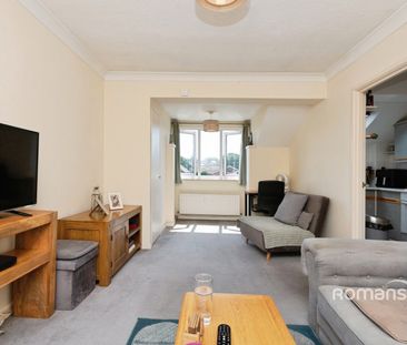 3 bedroom terraced to rent - Photo 4