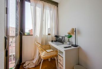 Avenida del Llano Castellano, Madrid, Community of Madrid 28034