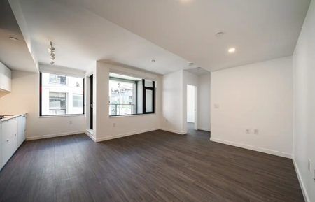 #512 210 East 5th Ave, Vancouver BC V5T oK1 - Photo 2