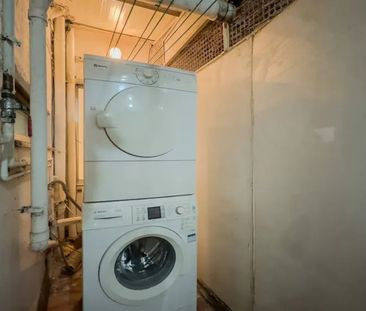 Carrer de València, Barcelona, Catalonia 08015 - Photo 5