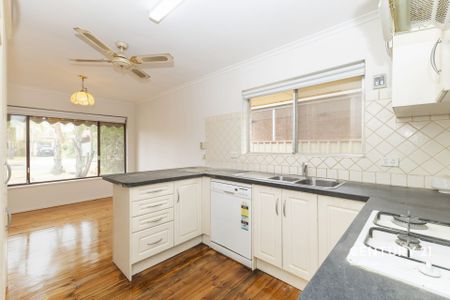 Spacious 3-Bedroom Family Home on Generous 680sqm Block - Photo 2