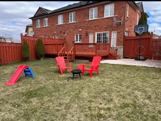 For Lease - 76 Starhill Crescent, Brampton, Ontario - Photo 1