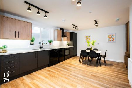 1 bedroom in a flat share to rent - Photo 4