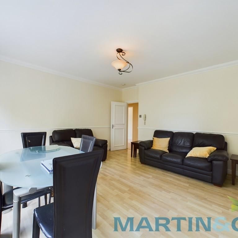 2 bedroom apartment to rent - Photo 1