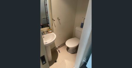 Fully furnished apartment next to the Southern Cross station - Photo 4