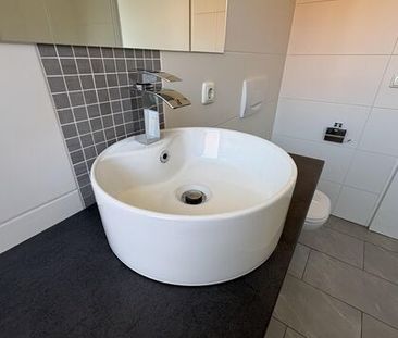 Zentral gelegene Zwei-Raum-Wohnung mit modernem Bad - Zwickau - Foto 3