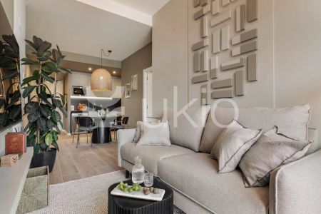 Apartamento de alquiler en Carrer de Floridablanca, Sant Antoni - Photo 2