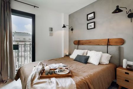 Gran Via de les Corts Catalanes, Barcelona, Catalonia 08011 - Foto 3