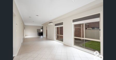 Large Family Home - Photo 2