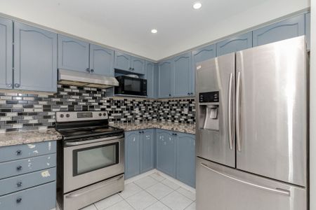 For Lease - 3141 Turbine Crescent Unit# Main/2nd Flr, Mississauga, Ontario - Photo 3