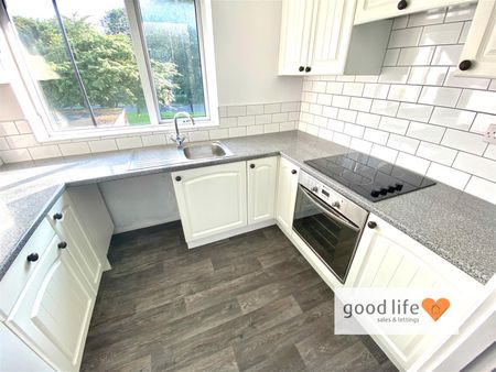 Manston Close, Moorside, Sunderland - Photo 4