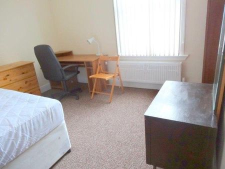 4 bedroom house share to rent - Photo 4