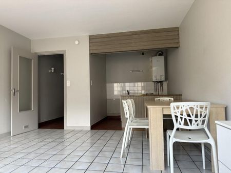 APPARTEMENT A LOUER A ROANNE - QUARTIER CLERMONT - Photo 4