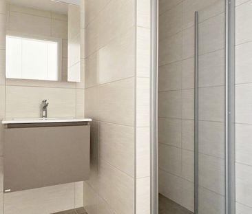 Splendid 3.5p of new standing with breathtaking views of the lake - Photo 5