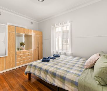 Fully furnished 4 bedroom home close to Grafton CBD - Photo 2