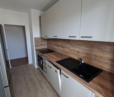 ~ ERSTBEZUG N. SANIERUNG: Sehr schöne, tolle 2-Zi.-Wohnung * neue E... - Photo 2