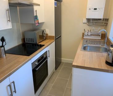 1 bedroom in a house share to rent - Photo 5