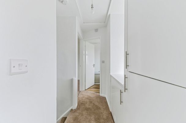 Maltby Close, Peterborough, Wittering - Photo 1