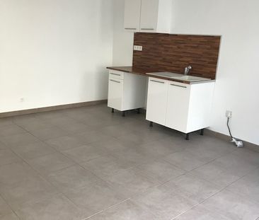 Location Maison 4 pièces 65m² TOURLAVILLE 50110 - Photo 1