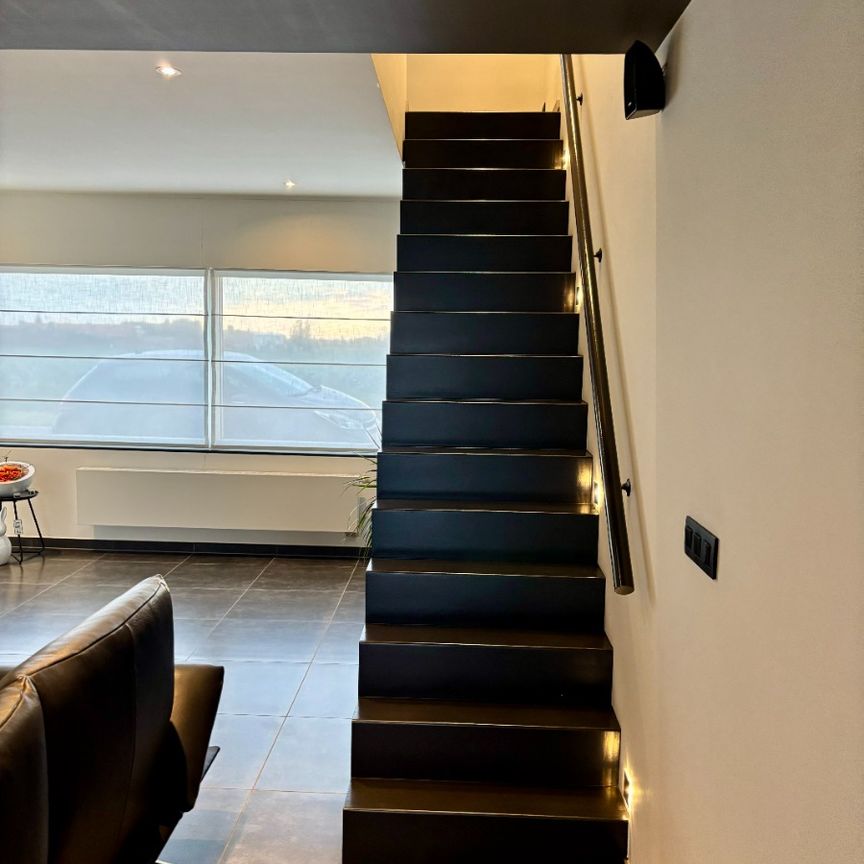 Architecturale en stijlvolle woning van 2010 te huur - Photo 1