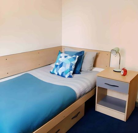 Ensuite Bronze - Photo 5