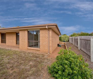 5A Noarlunga Crescent, Bonython ACT 2905 - Duplex For Rent | Domain - Photo 4