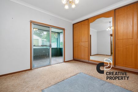 Space and Convenience - Photo 2